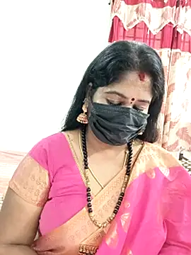 tamil-aunt's cam snapshot