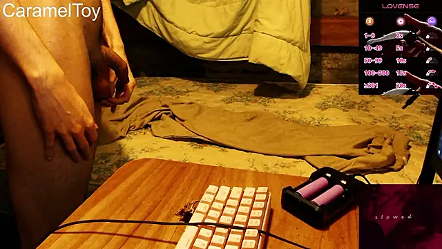 CaramelToy live sex cam