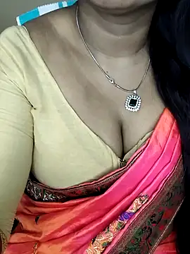 Hotty_Kavita's cam snapshot