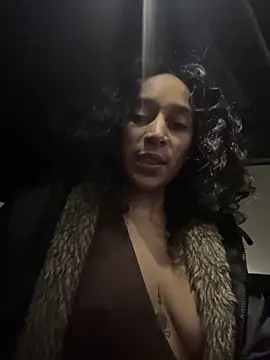 Shuggabutt's cam snapshot