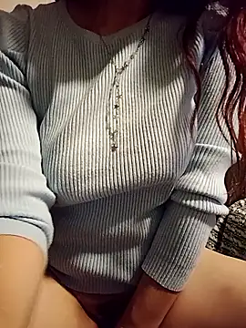 KITTEN-10 live sex cam