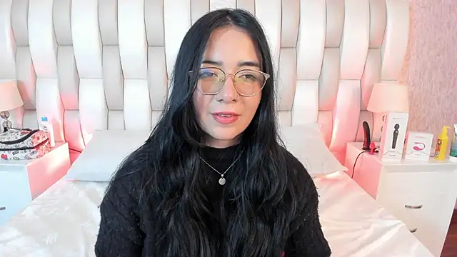 Ari_lynn_'s cam snapshot