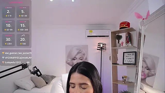 MIA25___'s cam snapshot