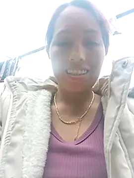 Gummiesu's cam snapshot