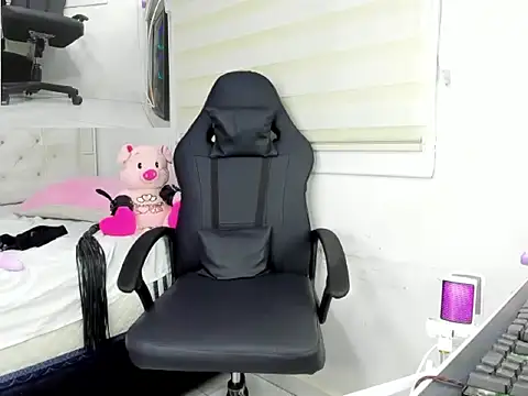 goddess_of_bitches's cam snapshot