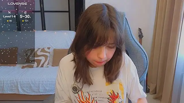 Lina_Brownie's cam snapshot