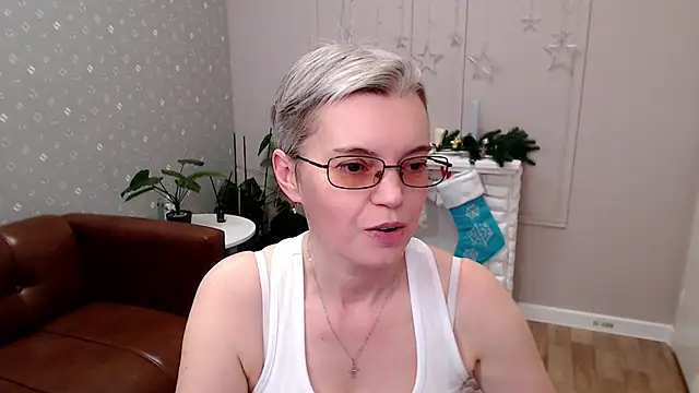 Cutie_Erikaa1's cam snapshot