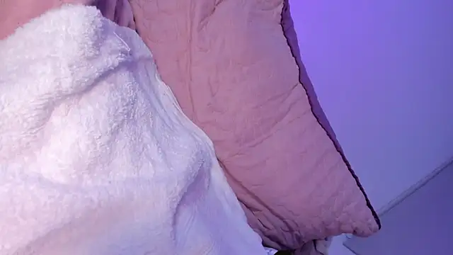 aniiee_x's cam snapshot