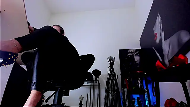 MistressDemisweet's cam snapshot