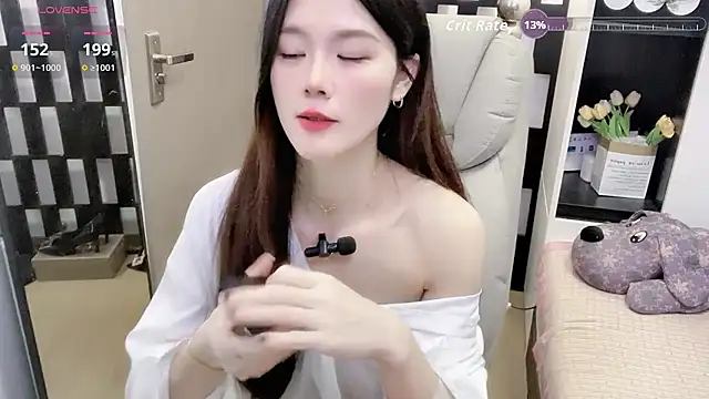 Yueyue-MM live sex cam