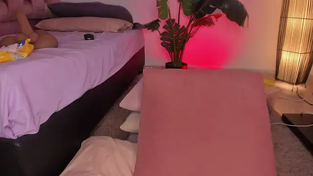 swt_kahia's cam snapshot