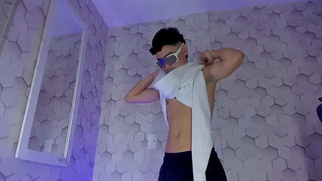 Tayler_Hot_Boy live sex cam