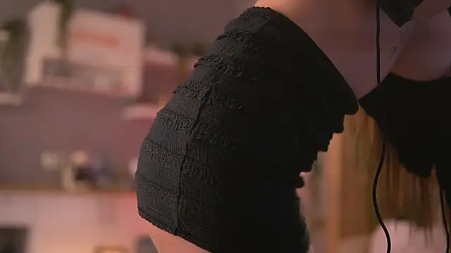 ButterflyLeah's cam snapshot