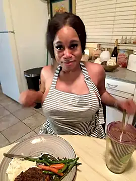 Tikalalin live sex cam