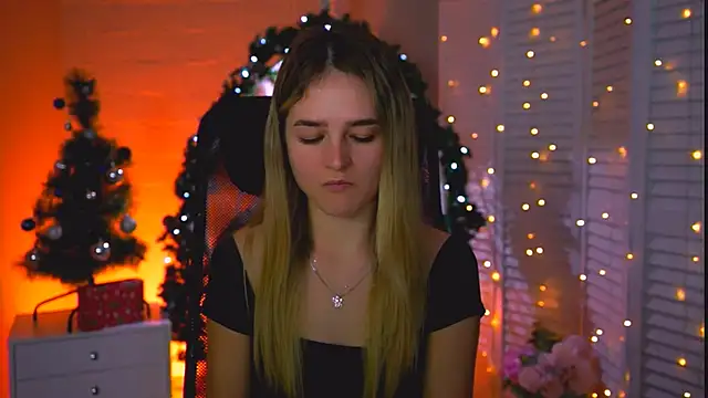 DeboraLarson's cam snapshot