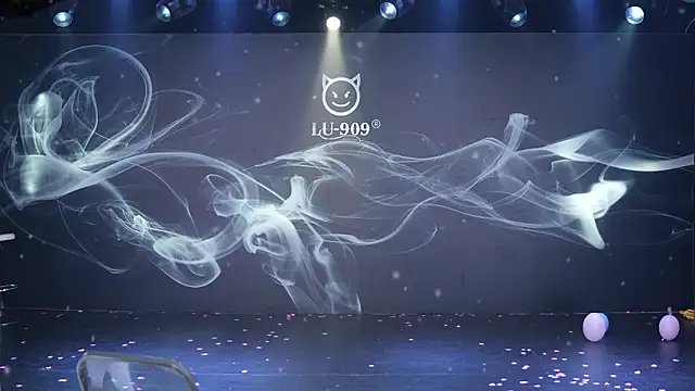 LU-909-'s cam snapshot