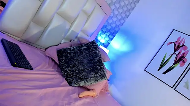 Priscila_Bell's cam snapshot