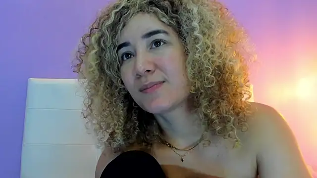 Charlotte11-11's cam snapshot