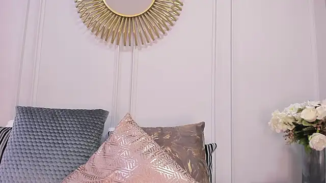 CharlotteBrownn_'s cam snapshot