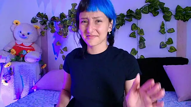 tati_cardenas's cam snapshot