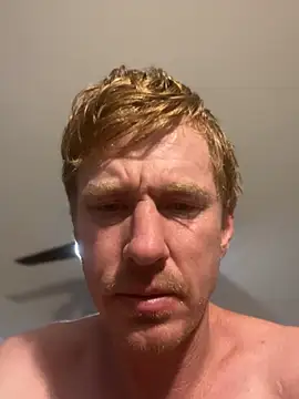 Dgamestrong live sex cam