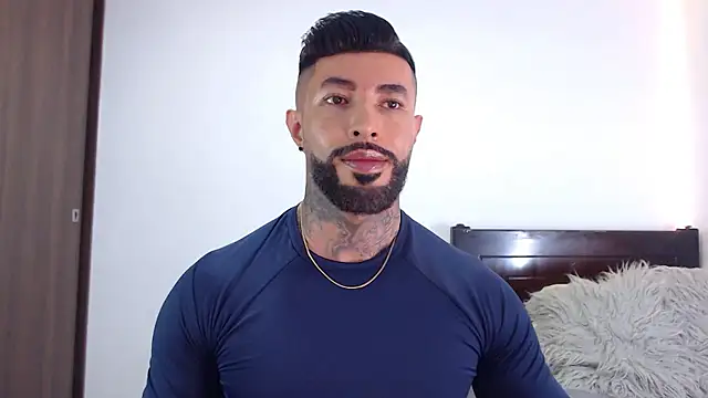 andrea_de_lucaa's cam snapshot