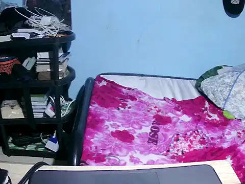 BarbieLat96's cam snapshot