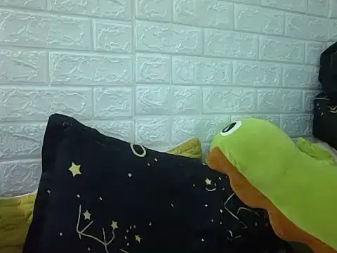 May2k2's cam snapshot