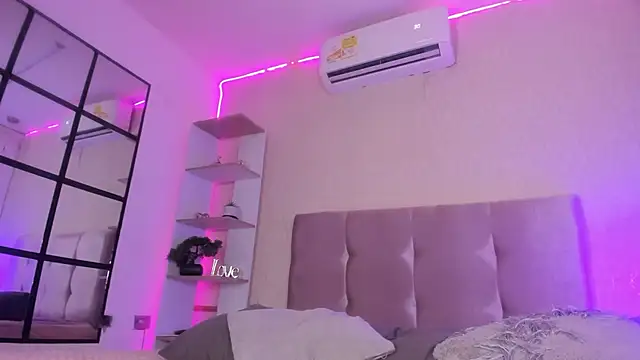 Evagatte's cam snapshot