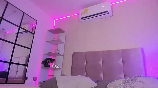 Evagatte's cam snapshot