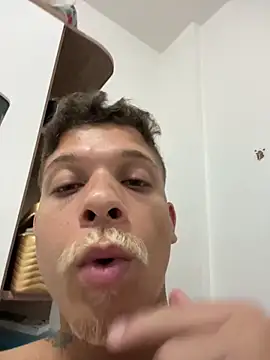 CabaMacho22's cam snapshot