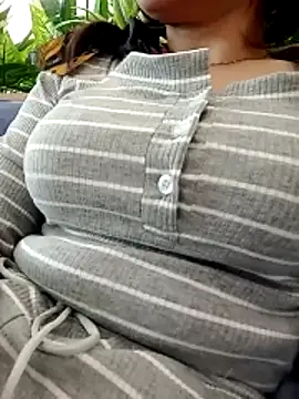 SARA6926969's cam snapshot