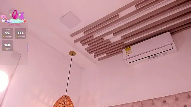 Maya_Bluee live sex cam