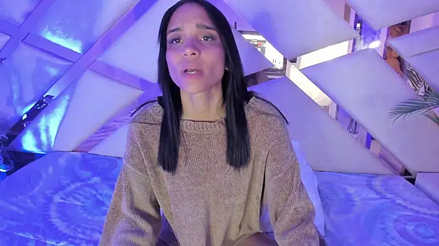 sophie_pariss's cam snapshot