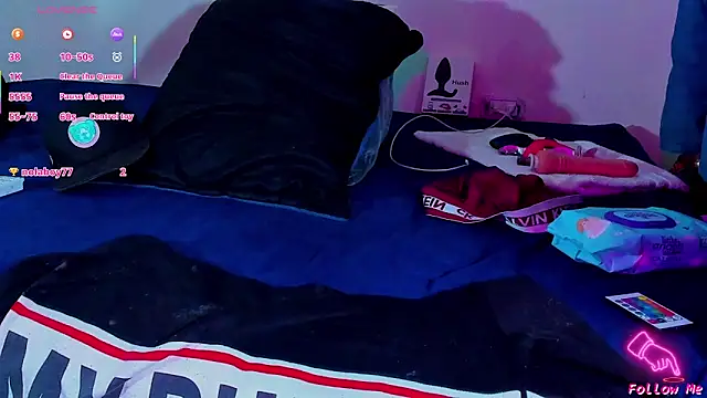 Piggy_Eddy live sex cam