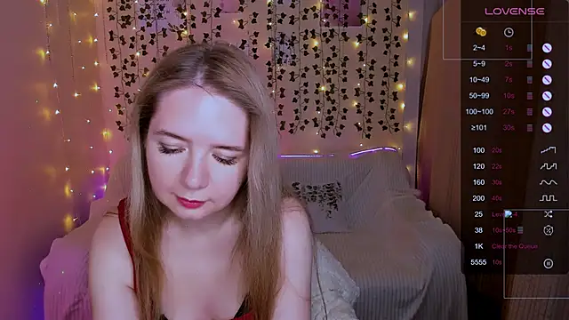 Evaa_Grey's cam snapshot