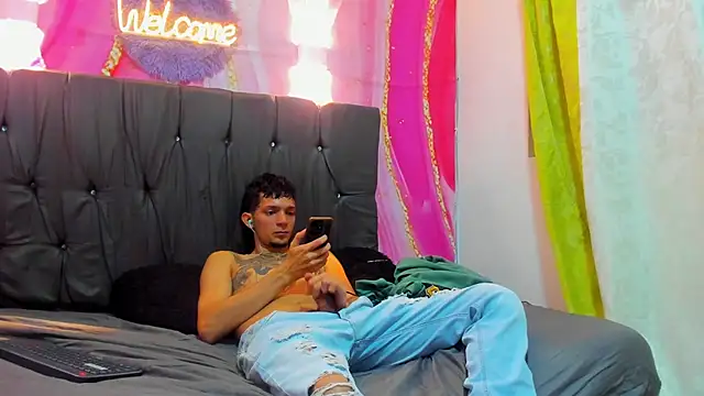 Straight_Guy22 live sex cam