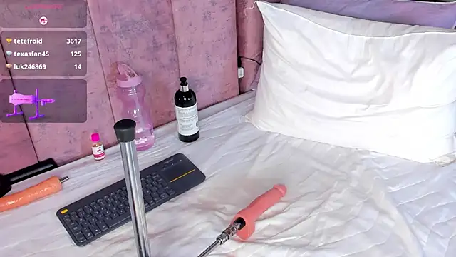 SelenaGmez's cam snapshot