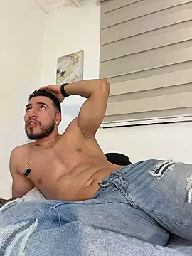 Thiago_Hill live sex cam