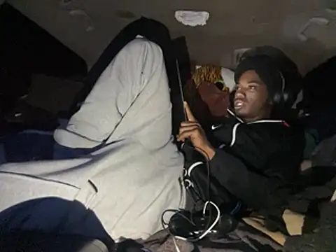 SlimeCrownzOut5's cam snapshot