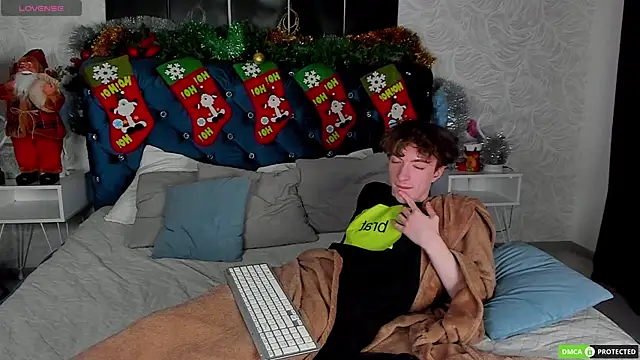 TrevorBenson's cam snapshot