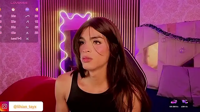 LIHIAN_TAY's cam snapshot