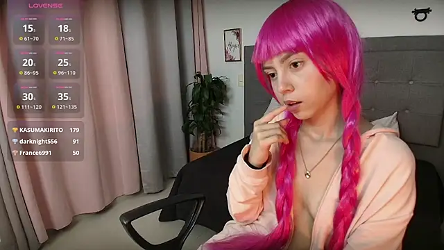 Natalye_23's cam snapshot