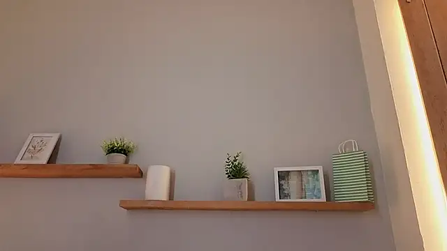 shainadavis live sex cam