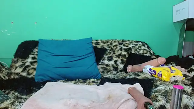 avaleri_cherry live sex cam