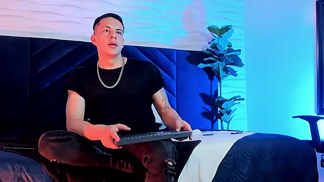 Dustin_Sonne's cam snapshot