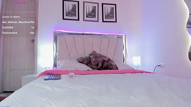 FuckingYoungs's cam snapshot