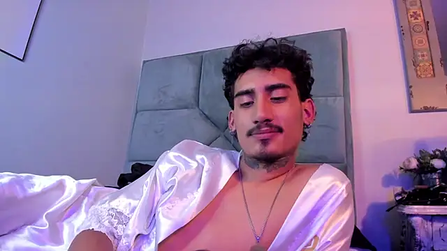 Mr_Strike live sex cam