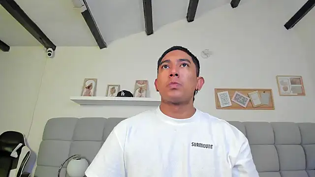 erotic_sins's cam snapshot