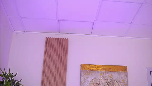 LaraSynn live sex cam